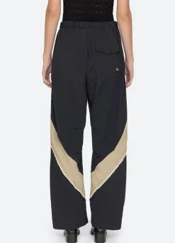 Sea New York Bottoms><noscript><img width=