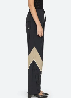 Sea New York Bottoms><noscript><img width=