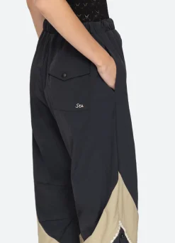 Sea New York Bottoms><noscript><img width=